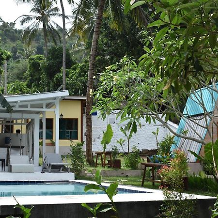 La Vie En Rose Hotel Senggigi Bagian luar foto