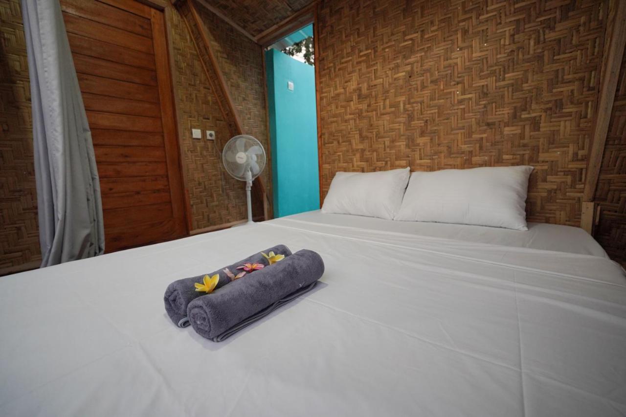 La Vie En Rose Hotel Senggigi Bagian luar foto