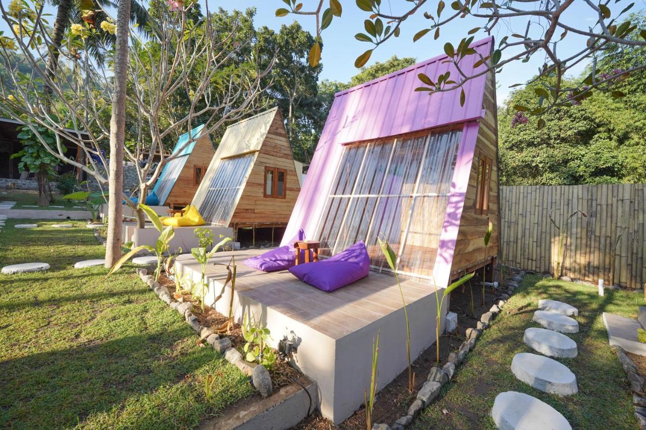 La Vie En Rose Hotel Senggigi Bagian luar foto